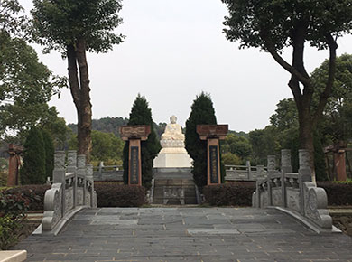 清明时节为什么要为故去的人烧纸？